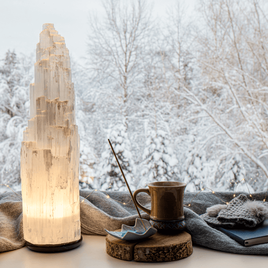 Cozy Winter Vibes: The Best Scents to Warm Up Your Space