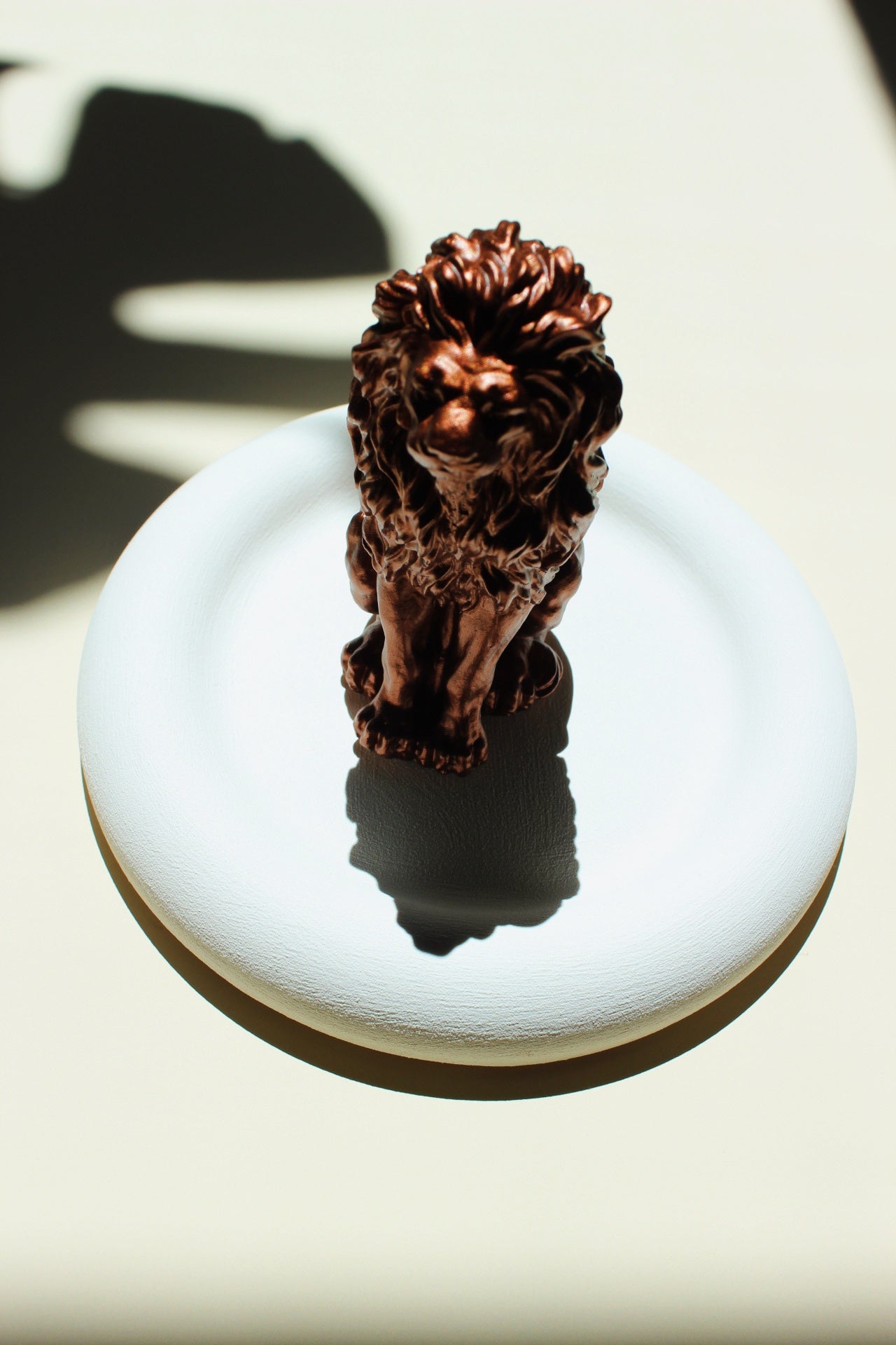 Lion incense stick holder