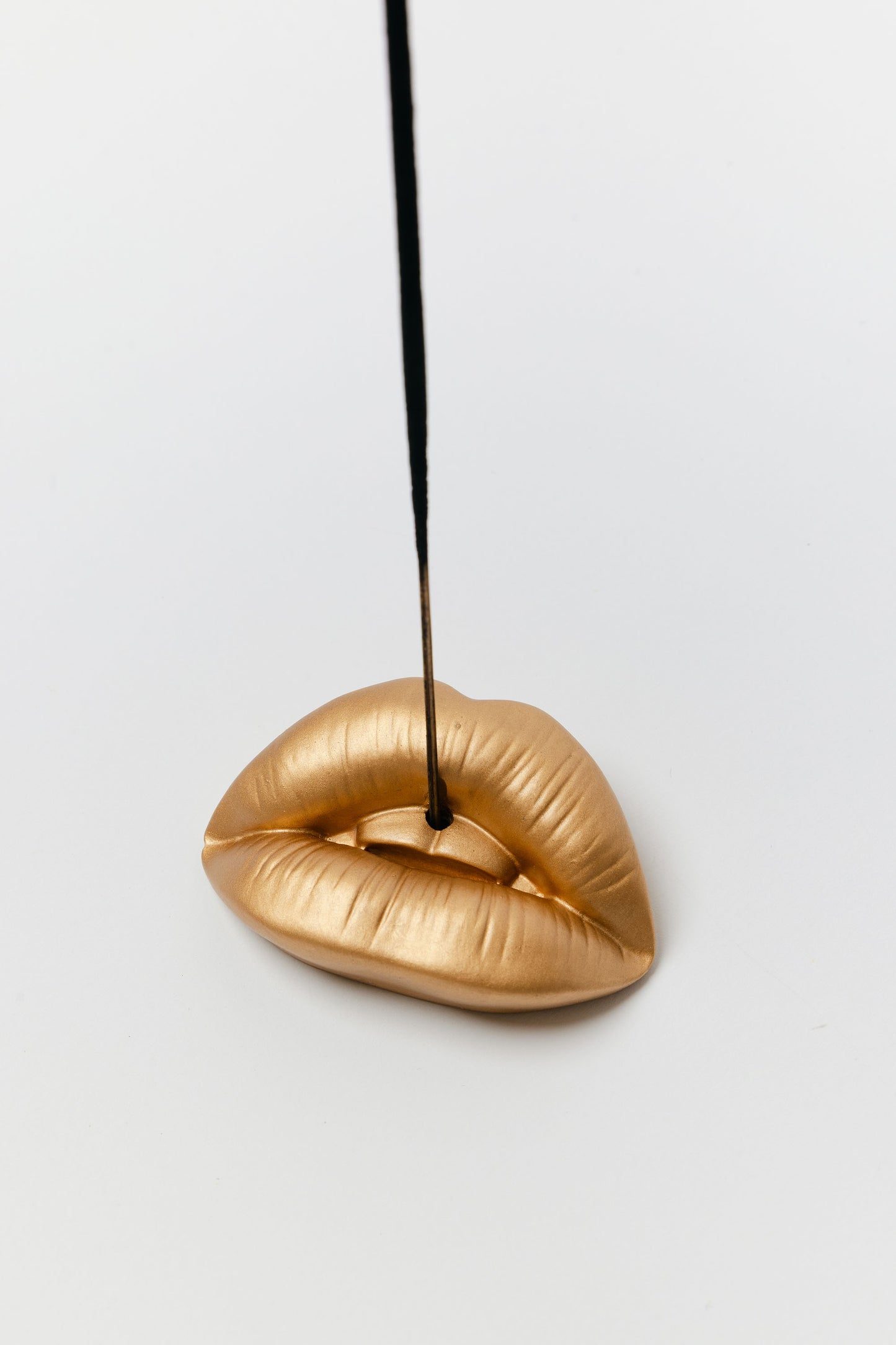 Dame Beso Incense Stick Holder