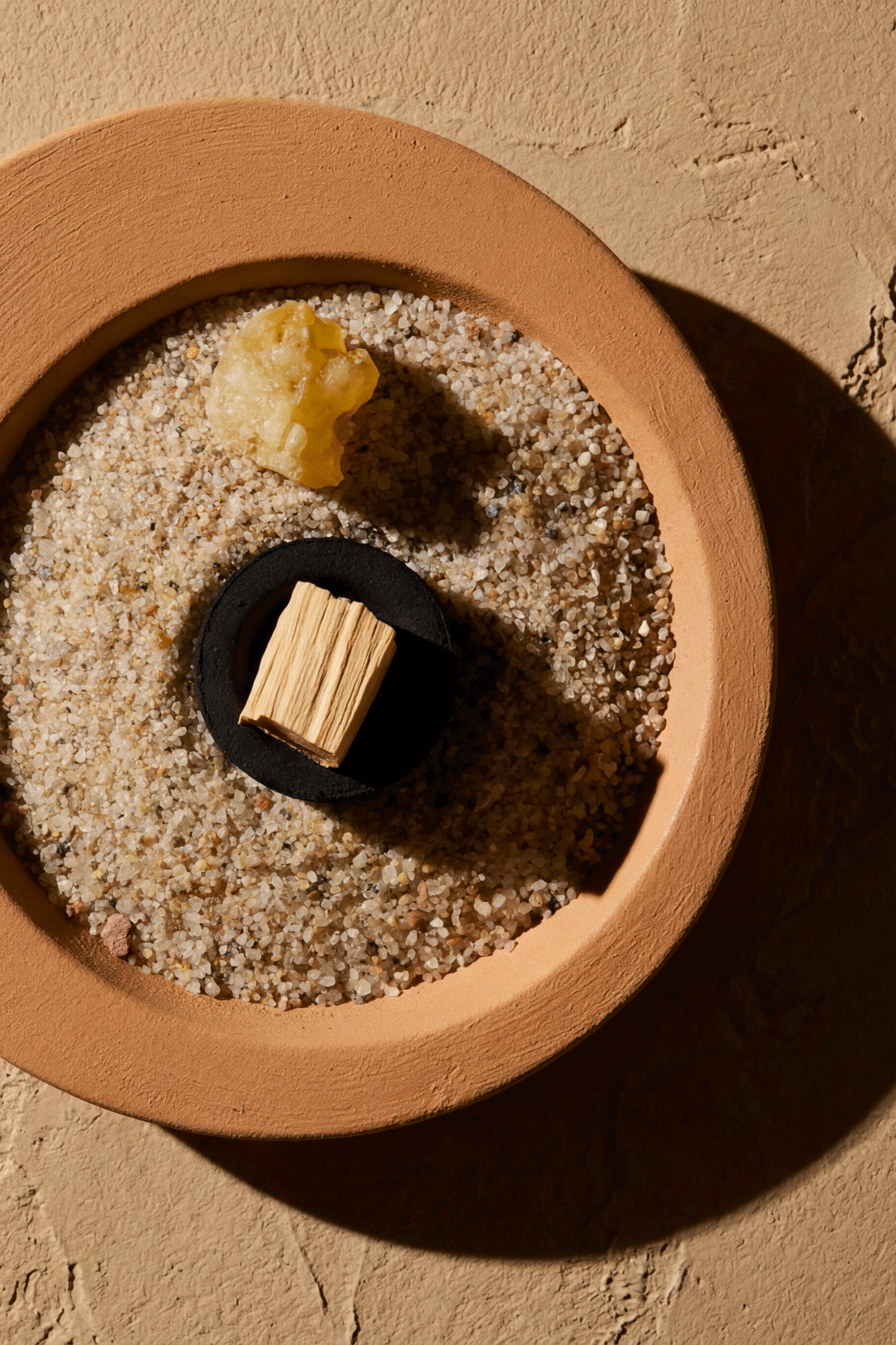 round vessel for resin incense burning 